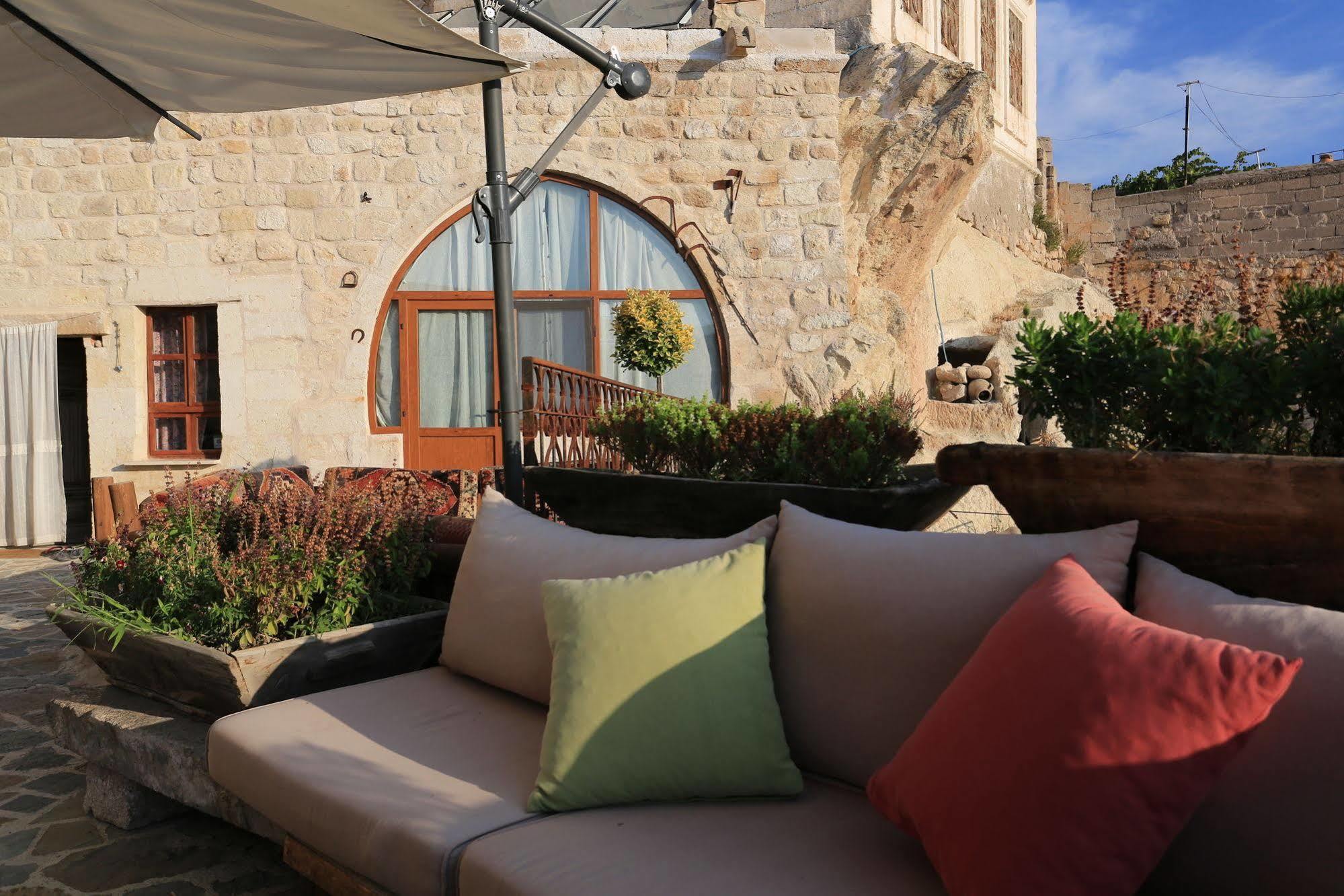 Anitya Cave House Apart Hotel Ortahisar Ngoại thất bức ảnh
