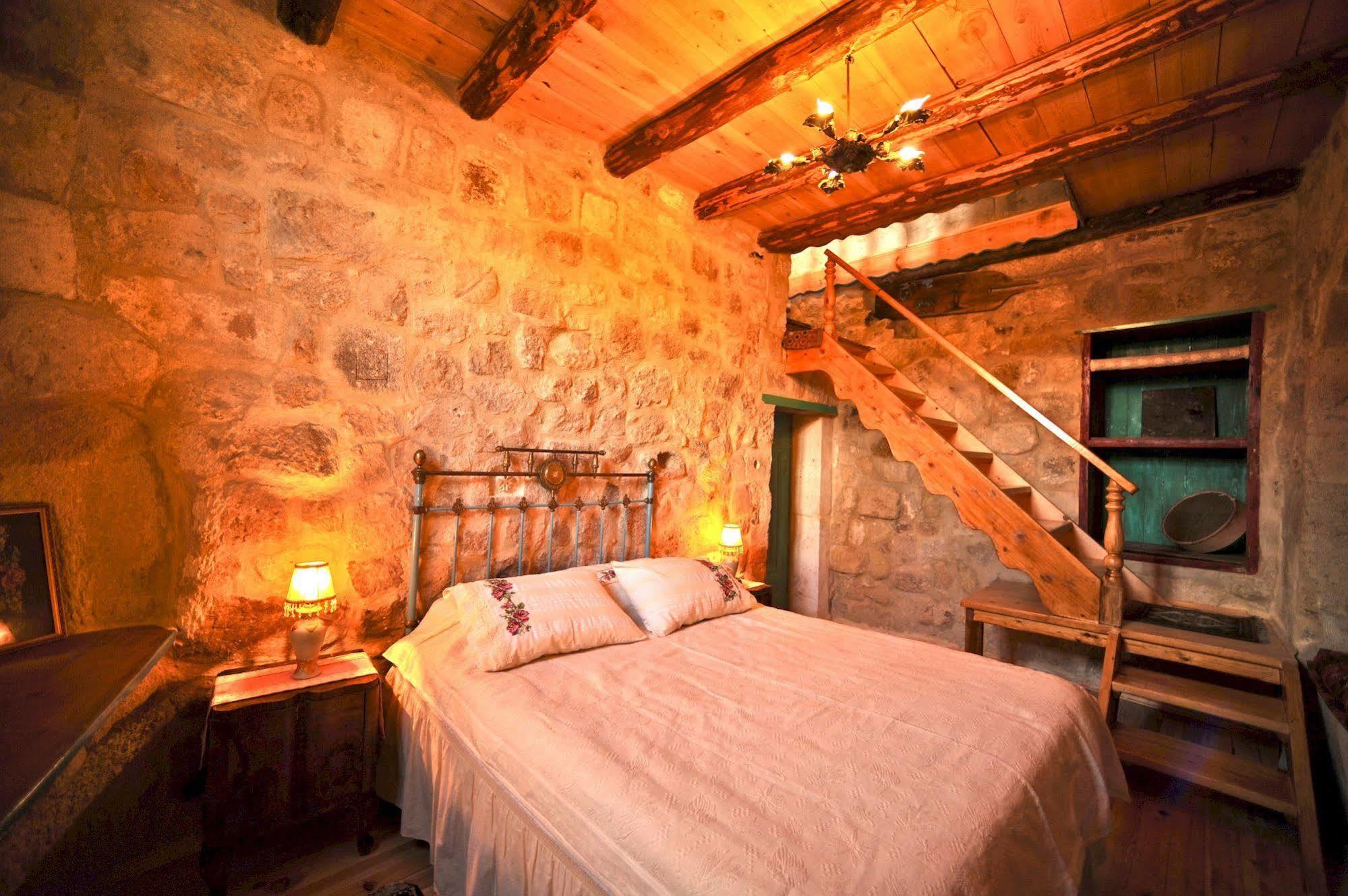 Anitya Cave House Apart Hotel Ortahisar Ngoại thất bức ảnh