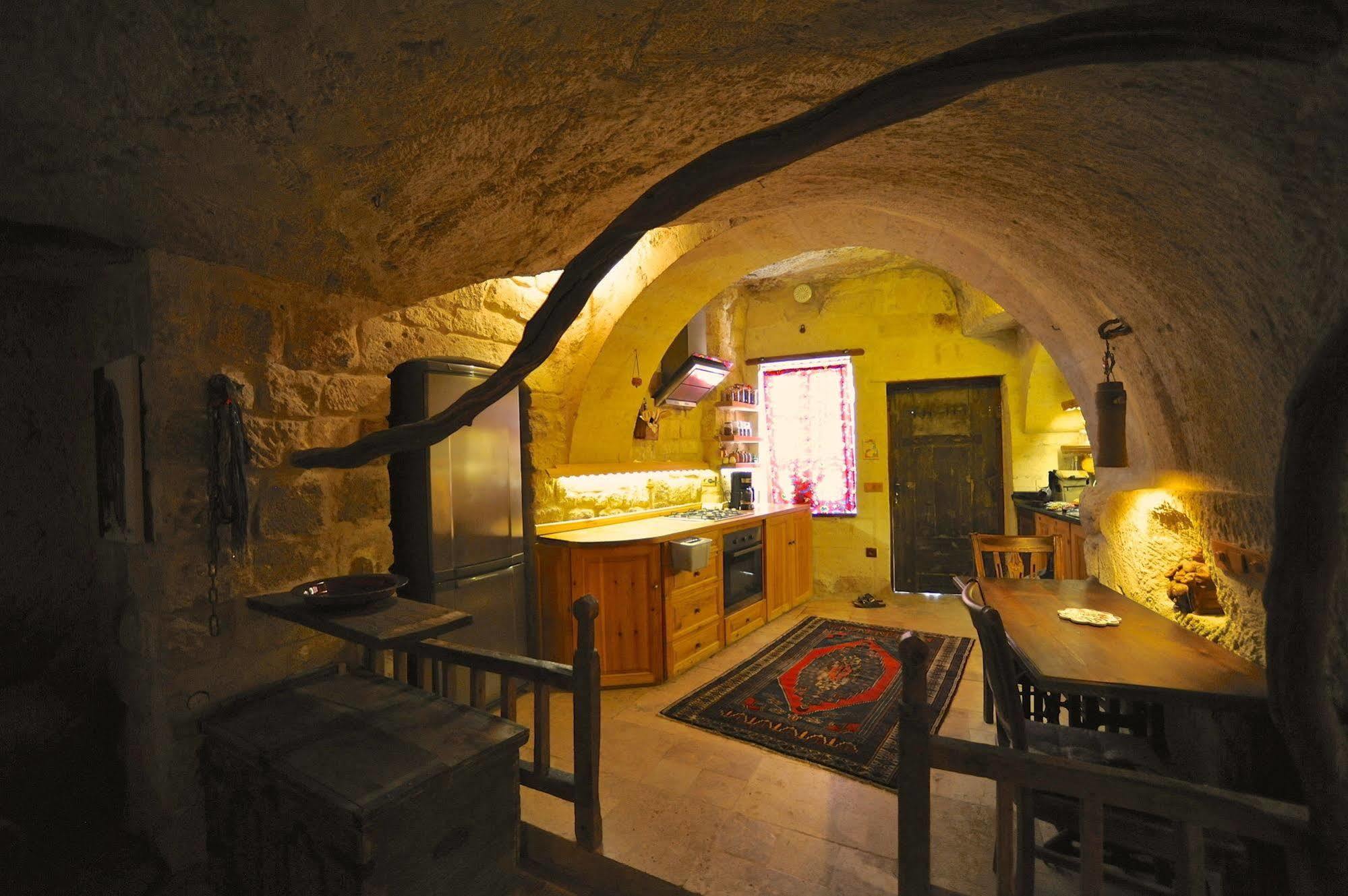 Anitya Cave House Apart Hotel Ortahisar Ngoại thất bức ảnh